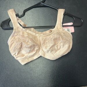 Women's Satin Lace Bra in Cream